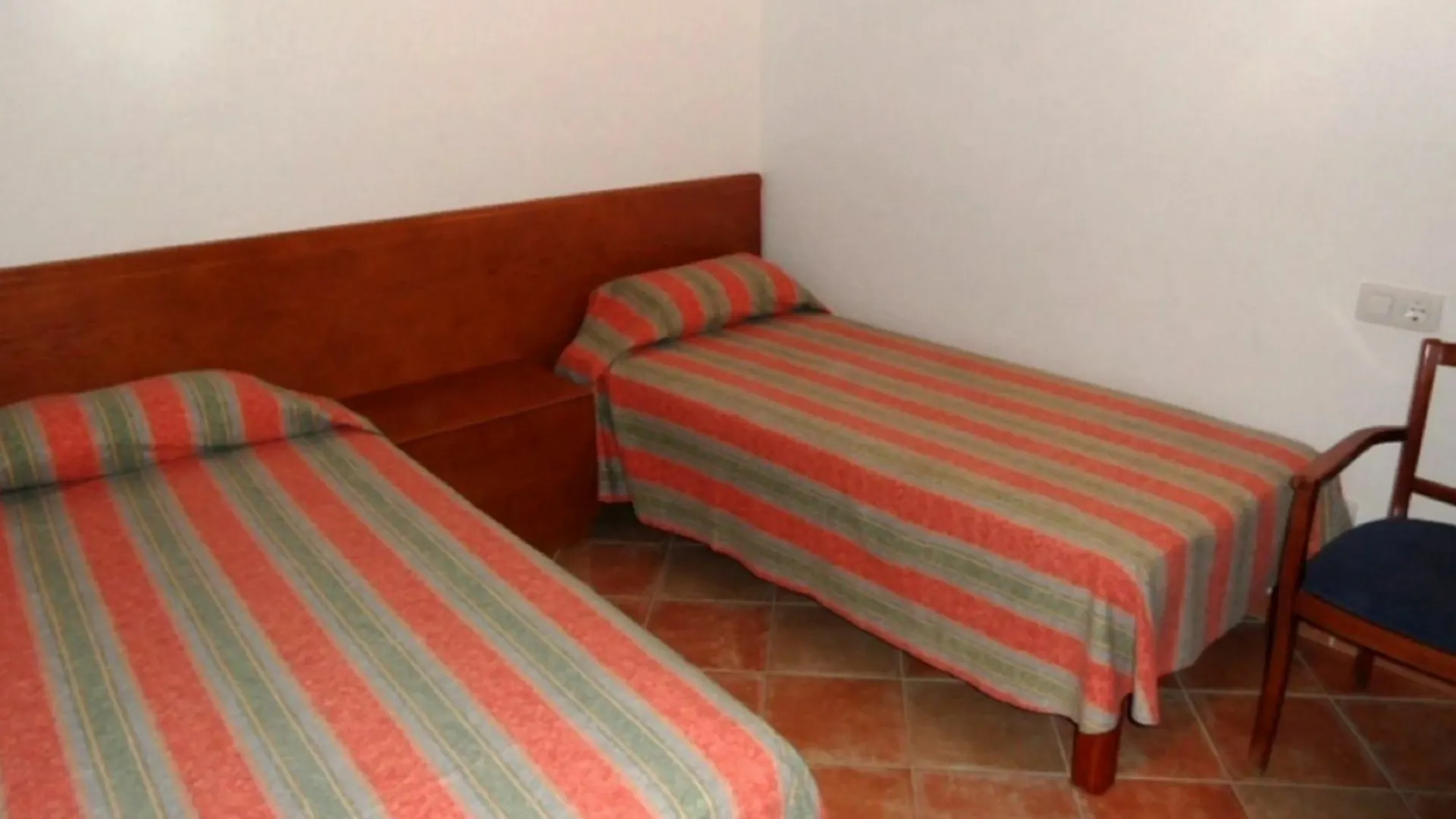 Apartment In Sa Rapita, Mallorca 103016 Кампос