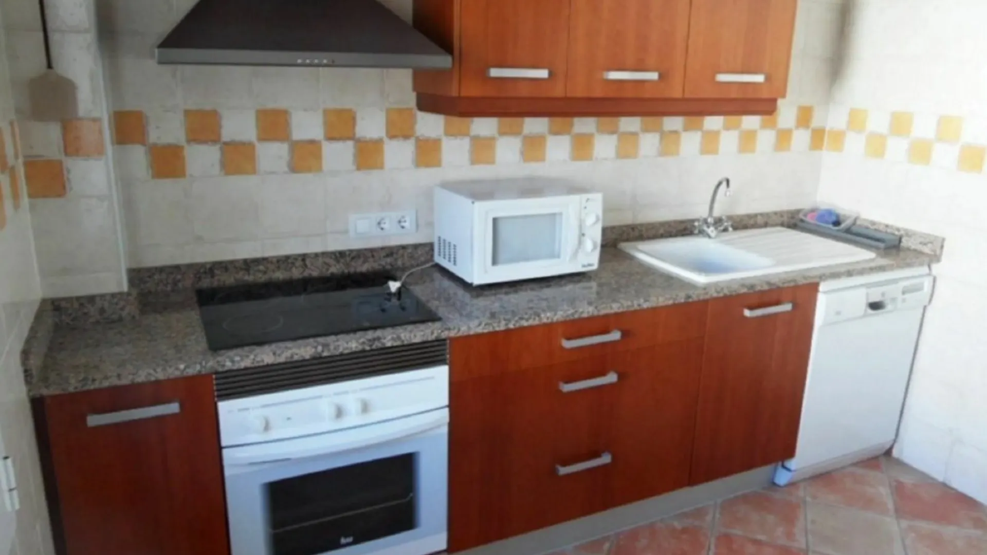 Apartment In Sa Rapita, Mallorca 103016 Кампос