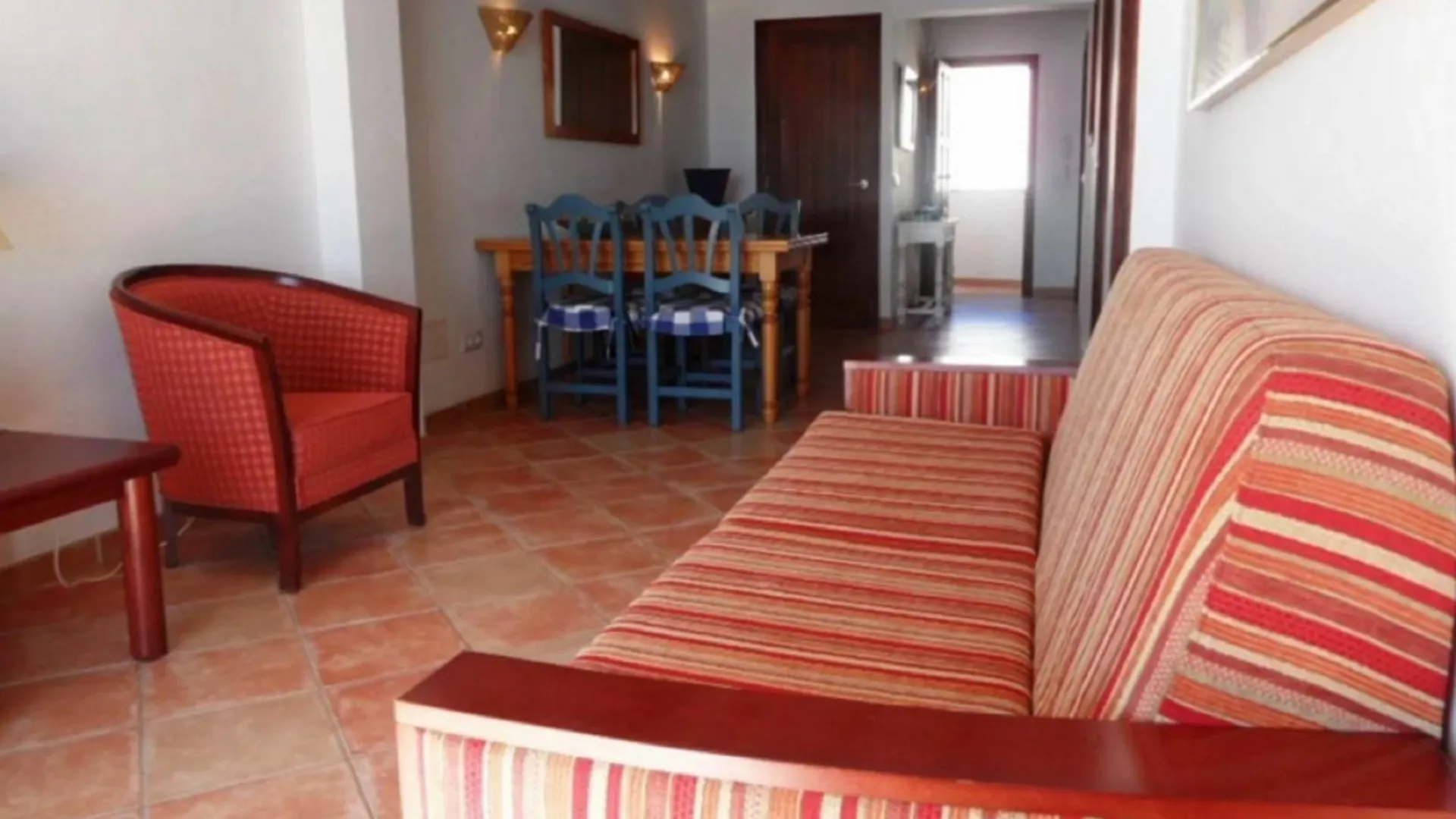 Apartment In Sa Rapita, Mallorca 103016 Кампос